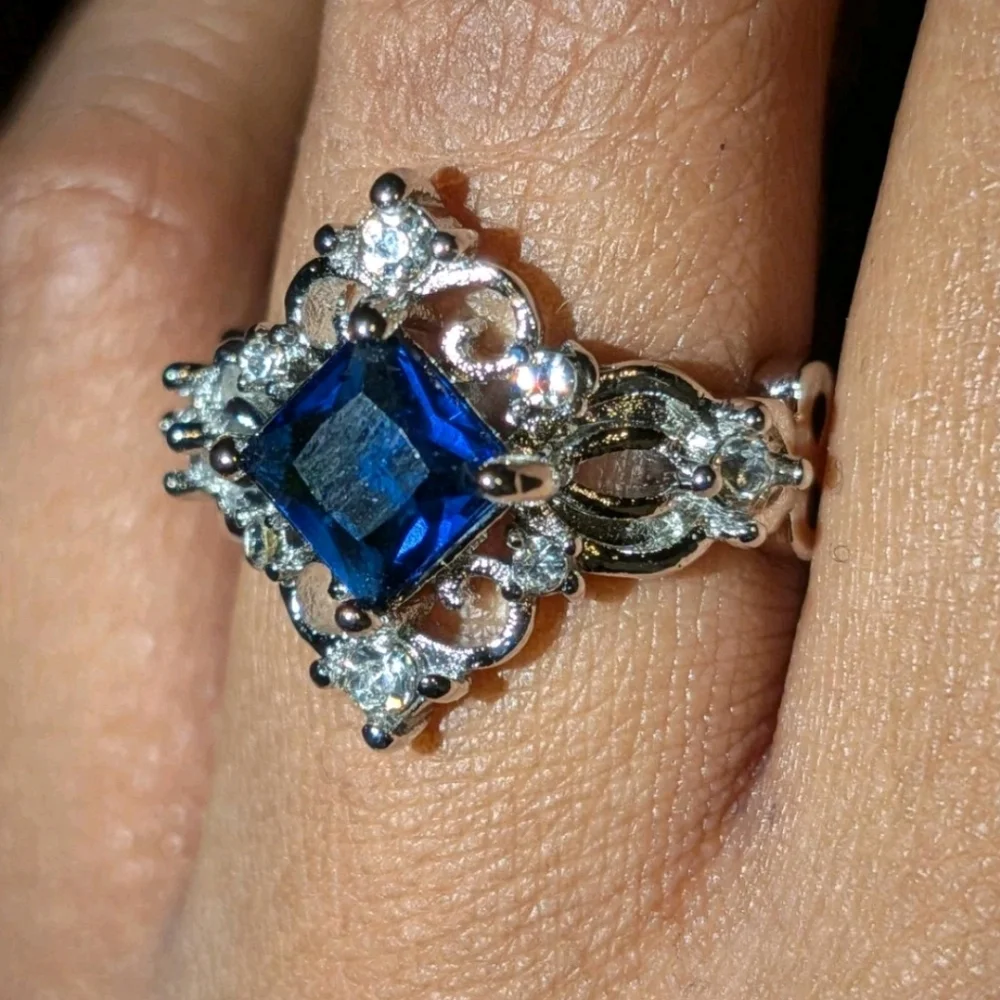 Ladie's Vintage Design Princess Cut Lab Created Sapphire Engagement Ring